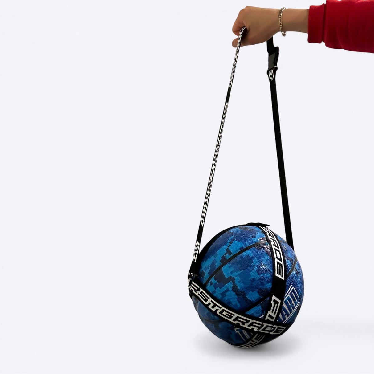 NIKI TOPGAARD X FG BASKETBALL BLUE