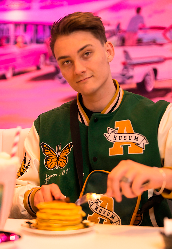 Alexander Husum - University - Jakke